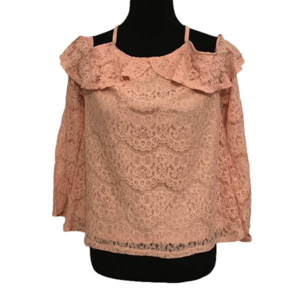 PINK LACE COLD SHOULDER TOP ✨✨✨ - Picture 1 of 3